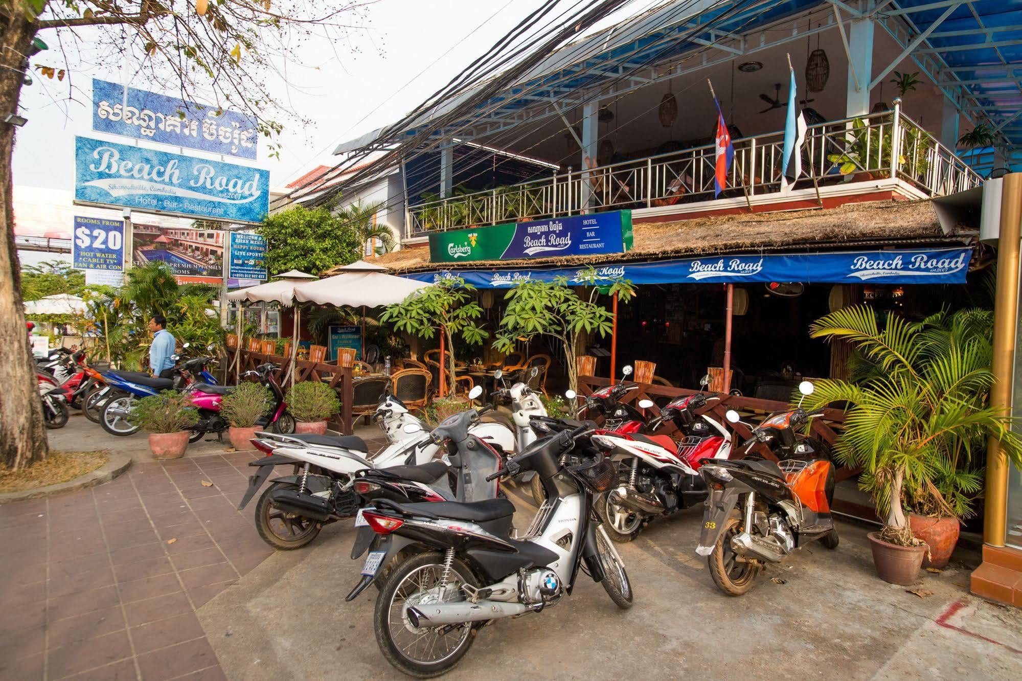 Beach Road Hotel Sihanoukville Exterior photo